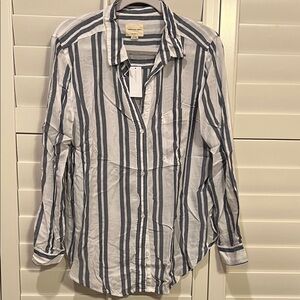 Women’s American Eagle Oversized Fit Blue and White Striped Casual Shirt